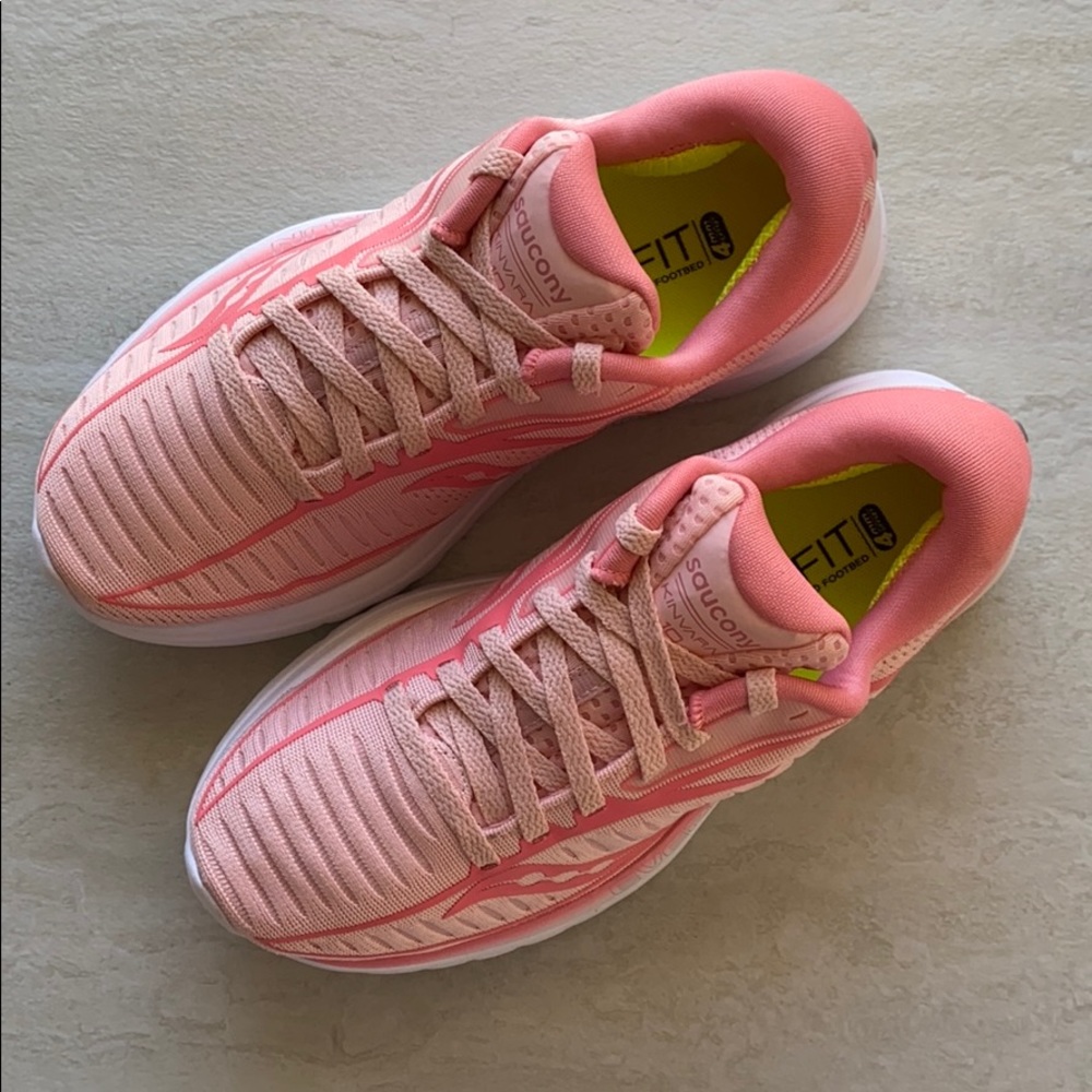 NWT Saucony Kinvara running sneakers rose - Picture 6 of 9